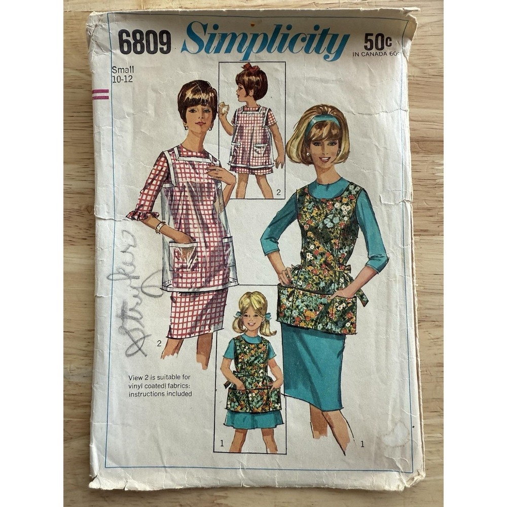 VTG Simplicity 6809‎ Misses' Apron Pattern Size 10-12 Small Cut Complete